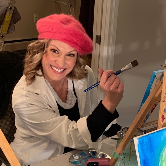 Meet your Posher, Tina - Picture 2 of 2